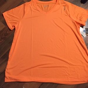 Reebok 2XL NWT shortsleeve shirt